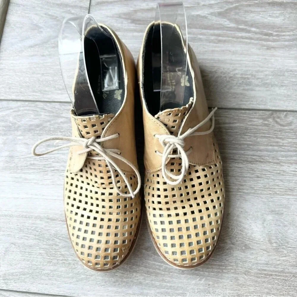 Vintage FarFalle Beige Perforated Leather Lace Up Oxford Made in Italy